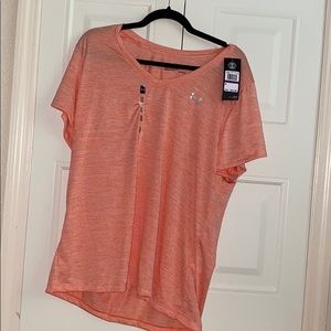 NWT under armour t-shirt